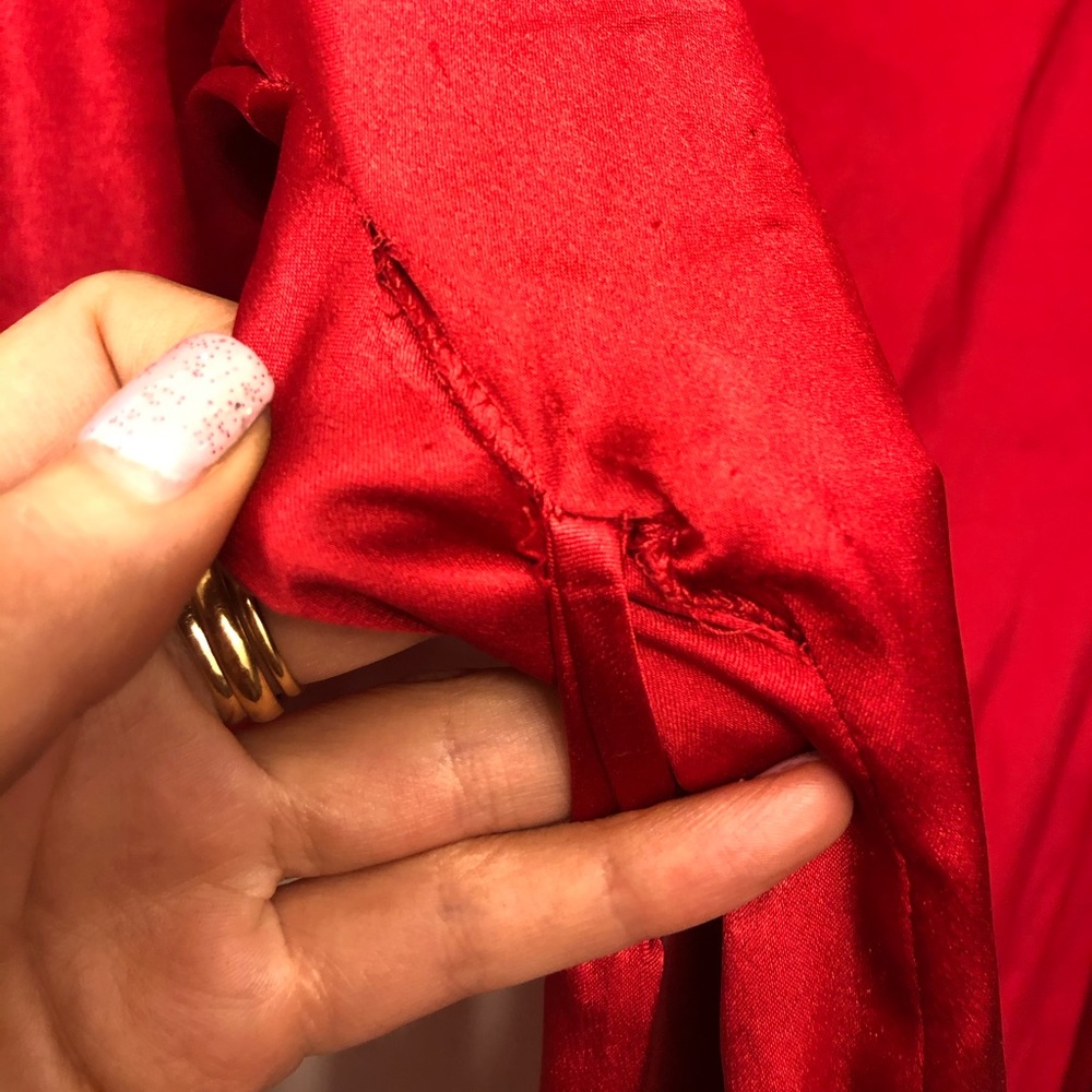 Red Victoria Secret Robe - SIZE S/M - Picture 6 of 6